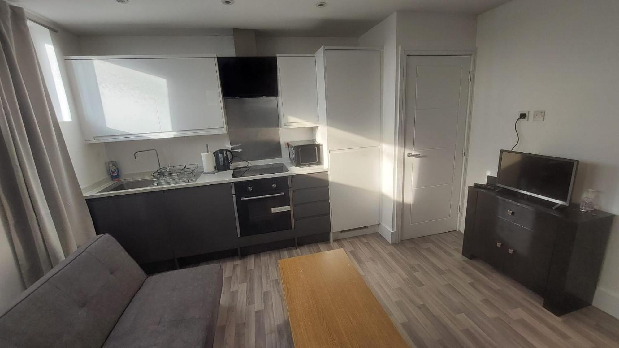 Spacious Studio Maidstone - Redecorated Oct 2023 Zewnętrze zdjęcie