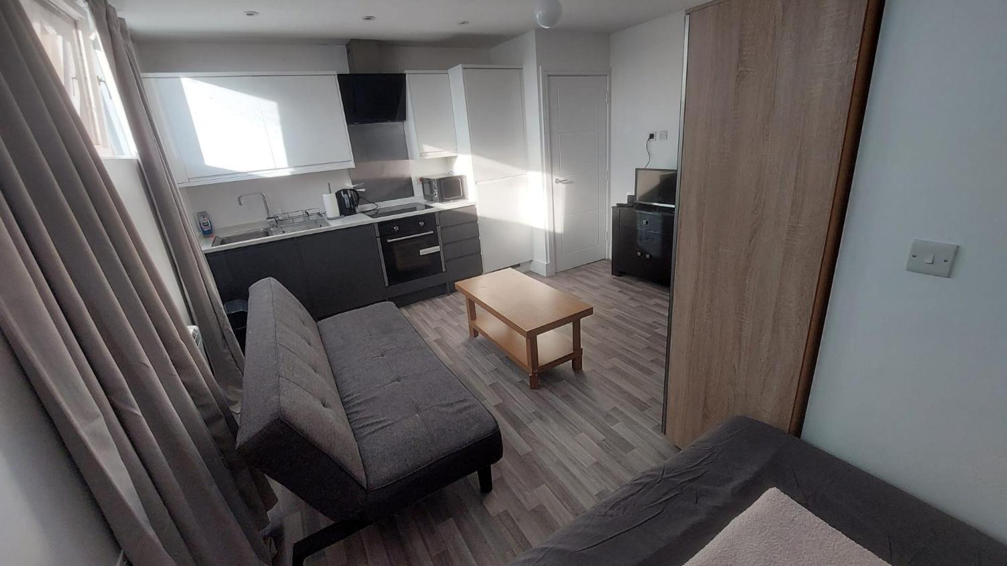 Spacious Studio Maidstone - Redecorated Oct 2023 Zewnętrze zdjęcie
